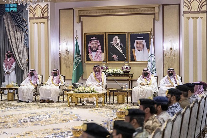 Le ministre saoudien de l'Intérieur rencontre les responsables de la sécurité du Hajj