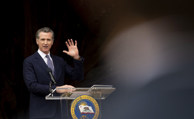 Limitation des armes individuelles: la Californie engage le bras de fer avec le Texas et la Cour suprême