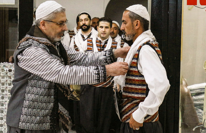 En Jordanie, des Syriens trouvent refuge dans la danse folklorique