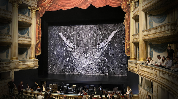 La distribution complète ainsi que la version numérique du programme est disponible ici https://www.opera-bordeaux.com/ballet-mythologies-17940 (photo, Opéra national de Bordeaux, Facebook)