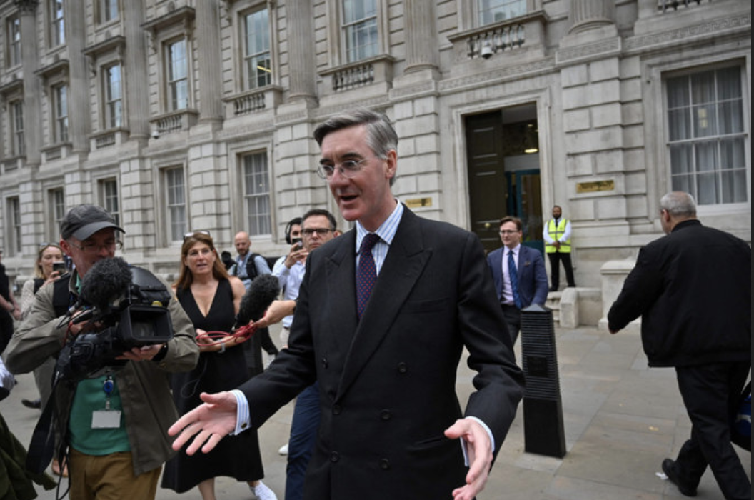 Un débat musclé est nécessaire alors que les fissures du Brexit commencent à apparaître