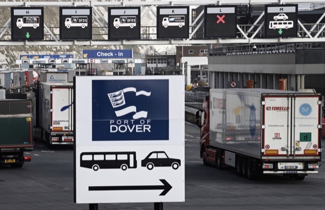 GB: Le Brexit mis en cause dans les bouchons sur la route des vacances sur le continent