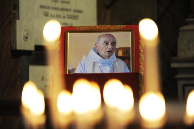 Six ans après, un hommage discret au père Hamel