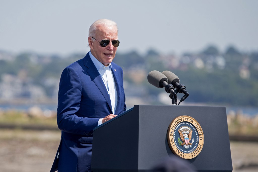 À nouveau positif à la Covid-19, Biden se reconfine