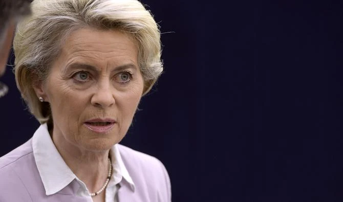 La présidente de la Commission européenne Ursula von der Leyen prend la parole lors d'un débat dans le cadre d'une session plénière au Parlement européen, le 8 juin 2022 à Strasbourg, dans l'est de la France. (Photo : Frederick FLORIN / AFP)