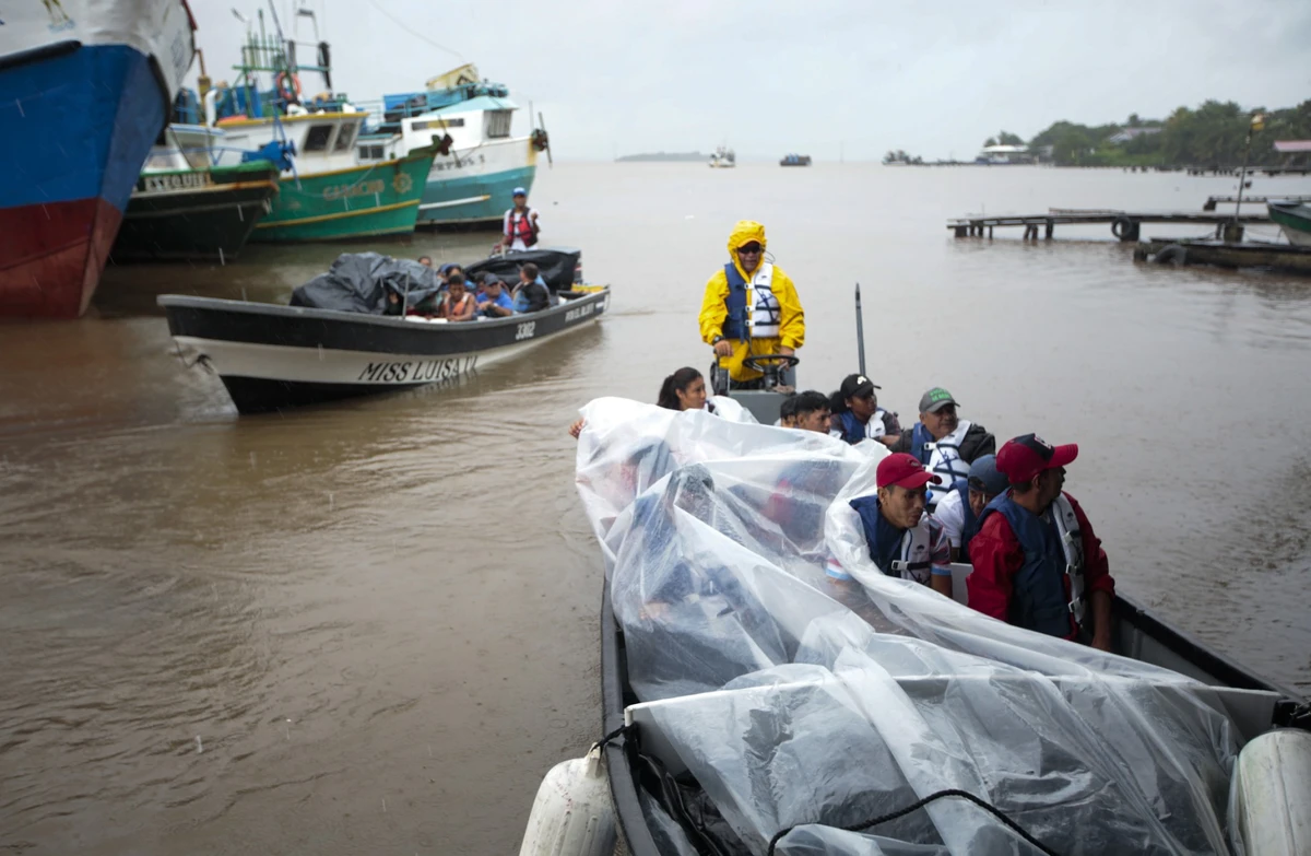 Tempête tropicale Bonnie : trois morts et des dégâts au Salvador et au Nicaragua