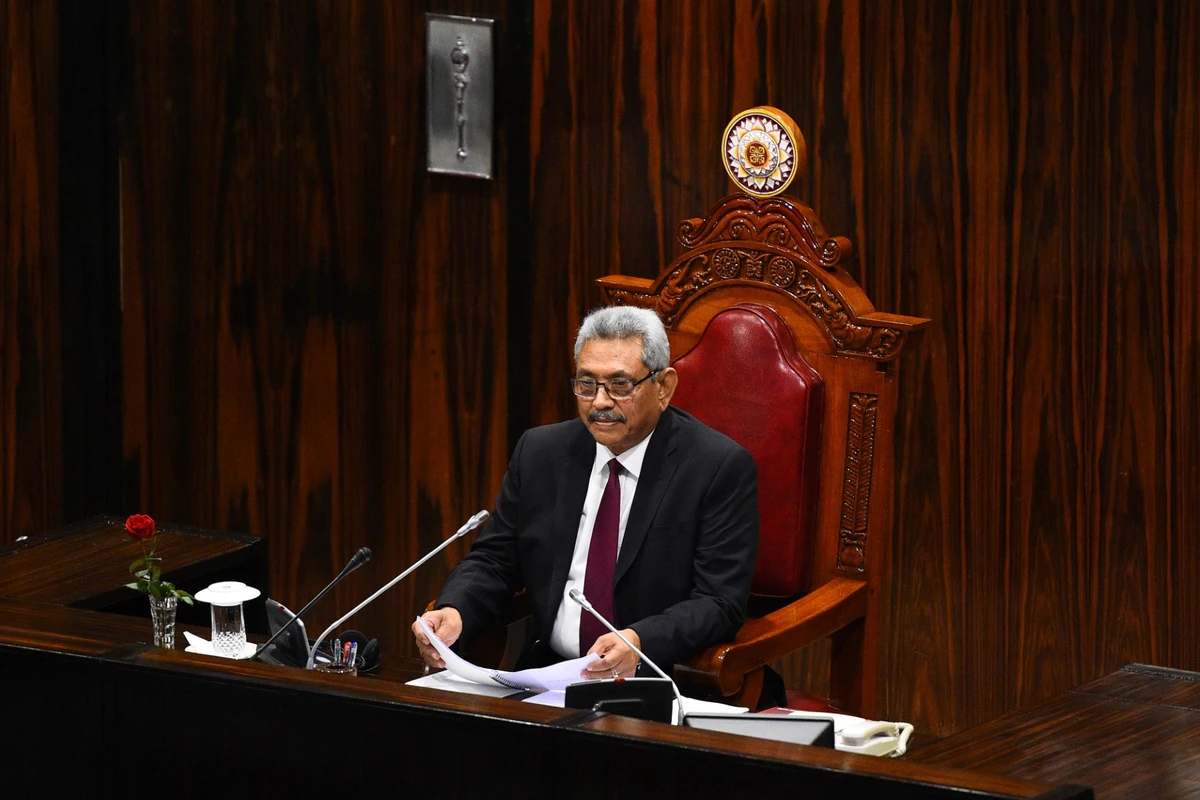 Sri Lanka: le président réfugié près de l'aéroport alimentant les rumeurs d'un exil