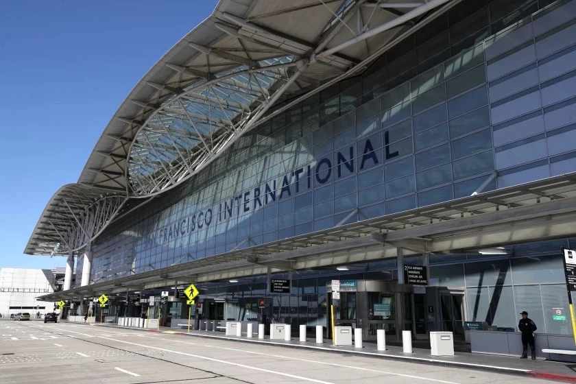 Reprise du trafic à l'aéroport de San Francisco, alerte à la bombe levée