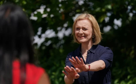 Truss mise sur le radicalisme pour sauver les Tories, et elle a bien raison