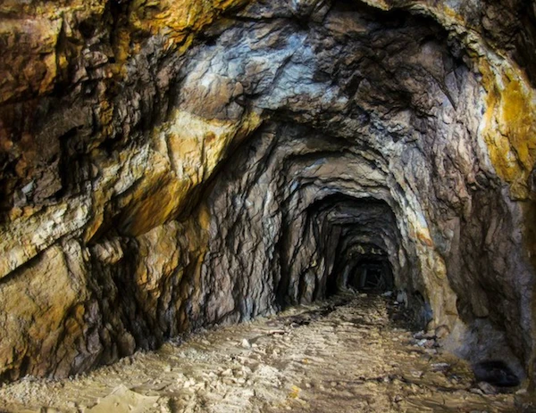 L'Arabie saoudite cherche à utiliser ses réserves d'uranium et à adopter une technologie qui fournira une énergie propre et contribuera à la lutte contre le réchauffement climatique. (Shutterstock)