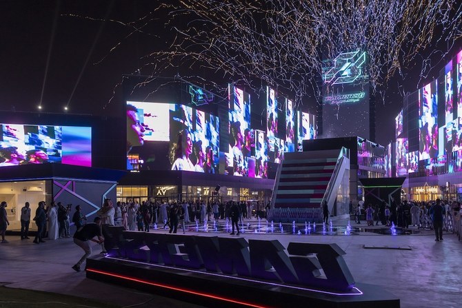 Des artistes internationaux et régionaux donnent le coup d'envoi de Gamers8 à Riyad