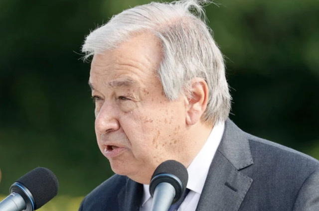 A Hiroshima, le chef de l'ONU dit que l'humanité «joue avec un pistolet chargé»