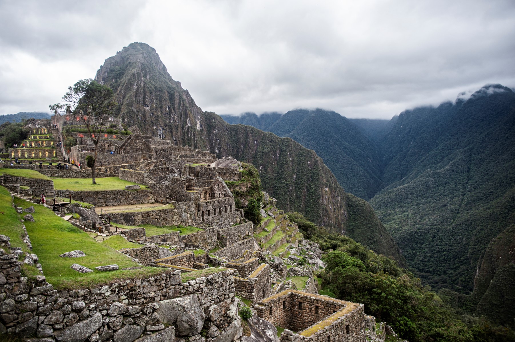 Accident de minibus après la visite du Machu Picchu: 4 touristes morts, 16 blessés