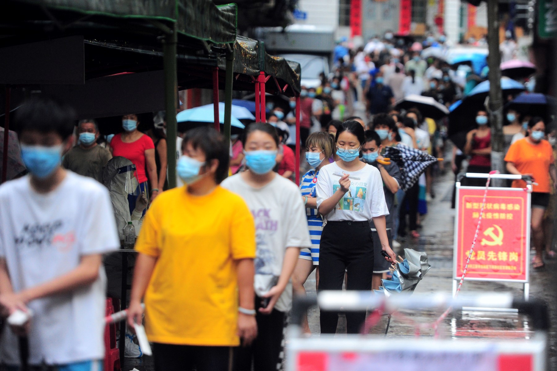 Covid: Hong Kong réduit la quarantaine pour les arrivées de l'étranger