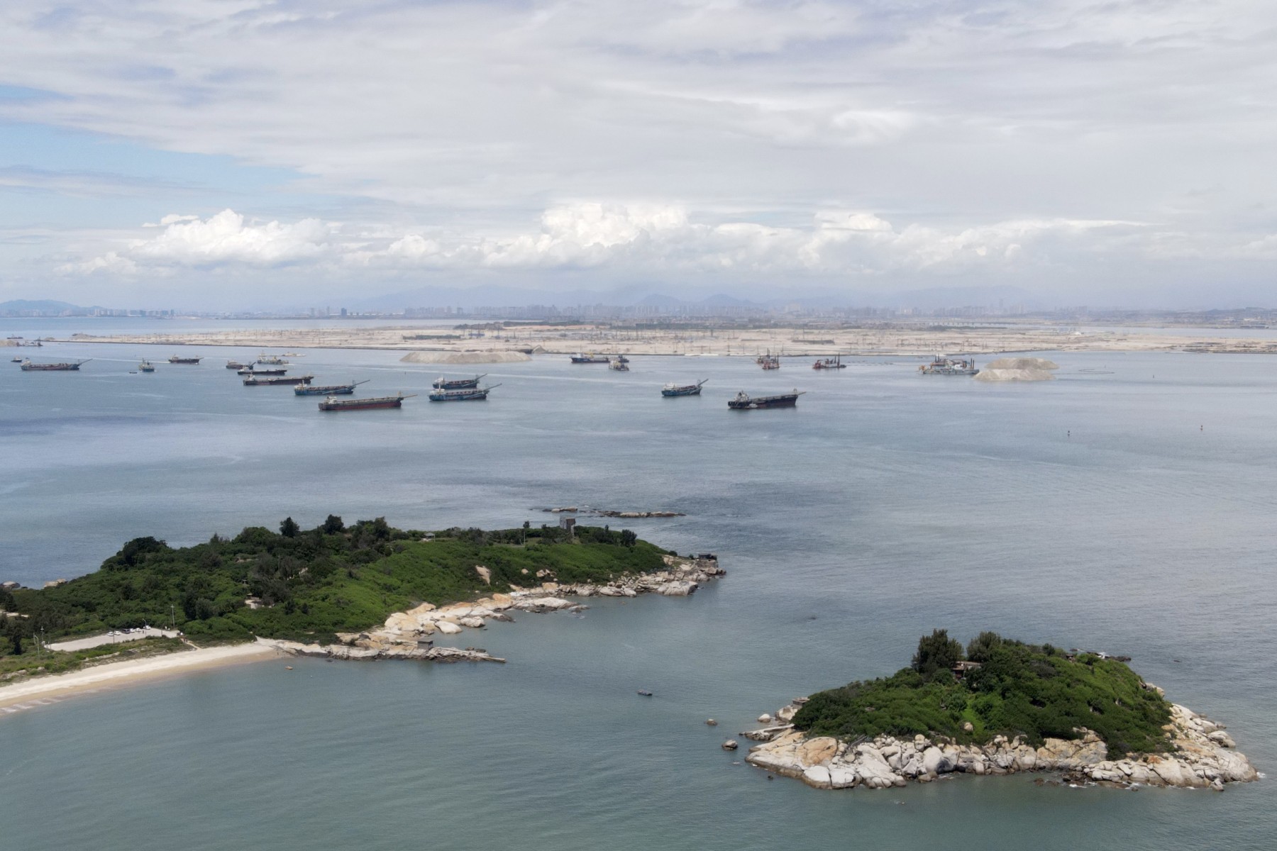 Deux navires de guerre américains en transit dans le détroit de Taïwan