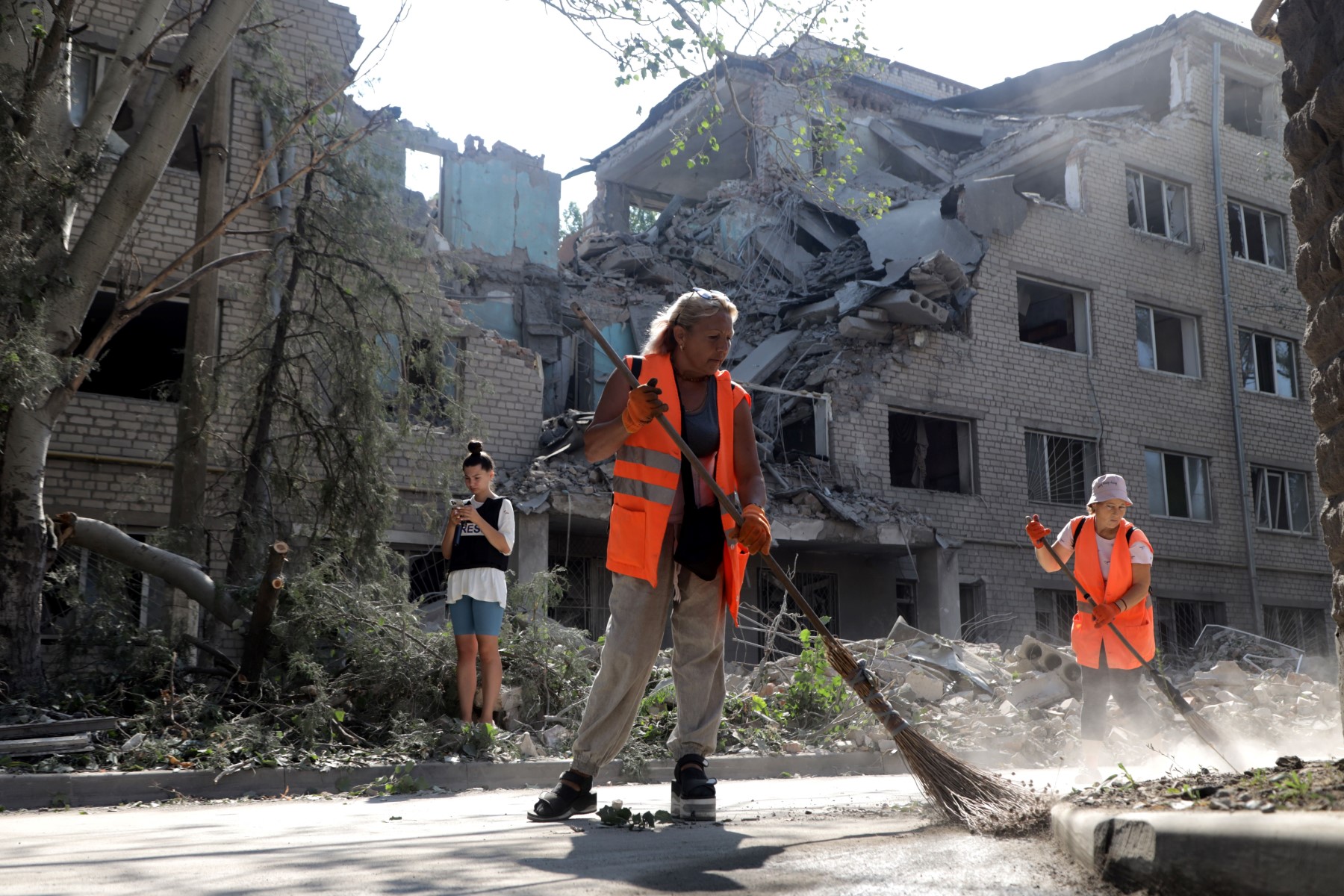 La guerre en Ukraine pèse sur le système humanitaire dans le monde entier, selon la Croix-Rouge