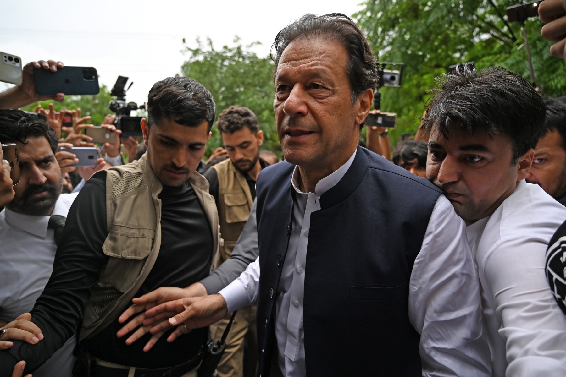 Pakistan : l'ex-Premier ministre Imran Khan obtient une semaine supplémentaire pour répondre à la justice