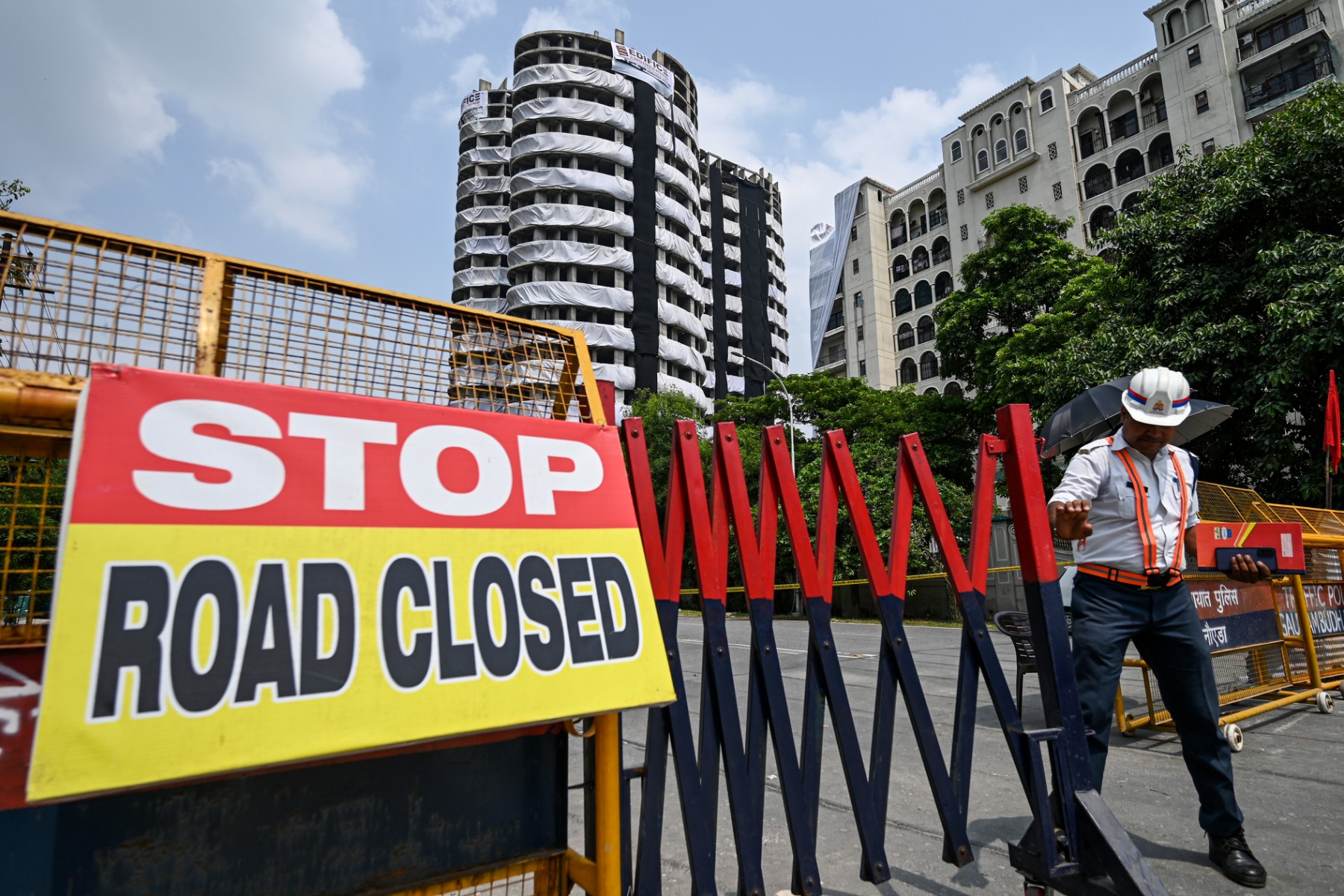 Inde: l'implosion de deux tours jumelles prévue en banlieue de Delhi