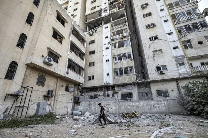 La frappe israélienne sur la tour Palestine, synonyme de mort et destruction