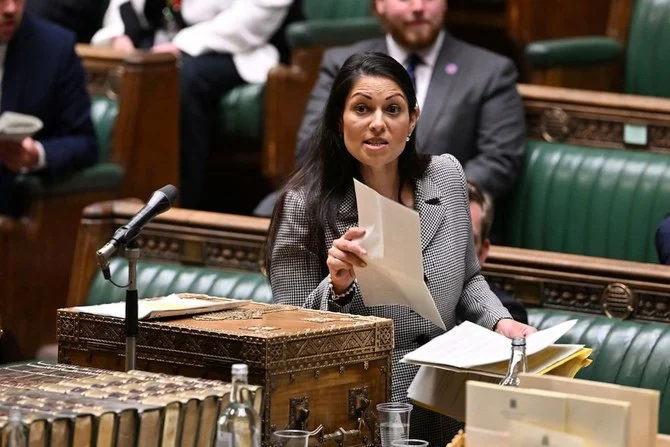La ministre britannique de l'Intérieur demande aux propriétaires d'accueillir des réfugiés afghans