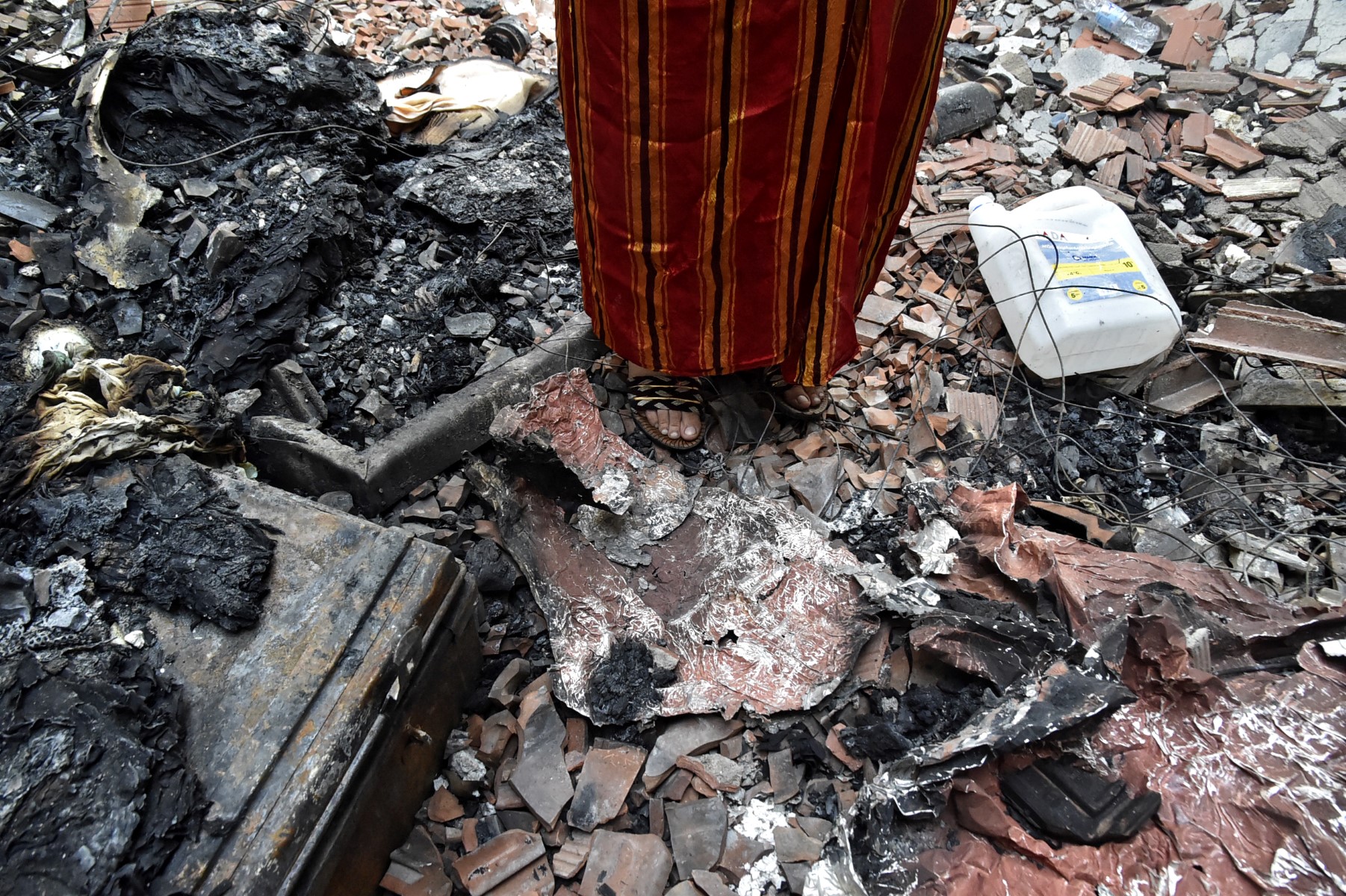 Algérie: 38 morts dont des familles entières dans des incendies désormais «sous contrôle»