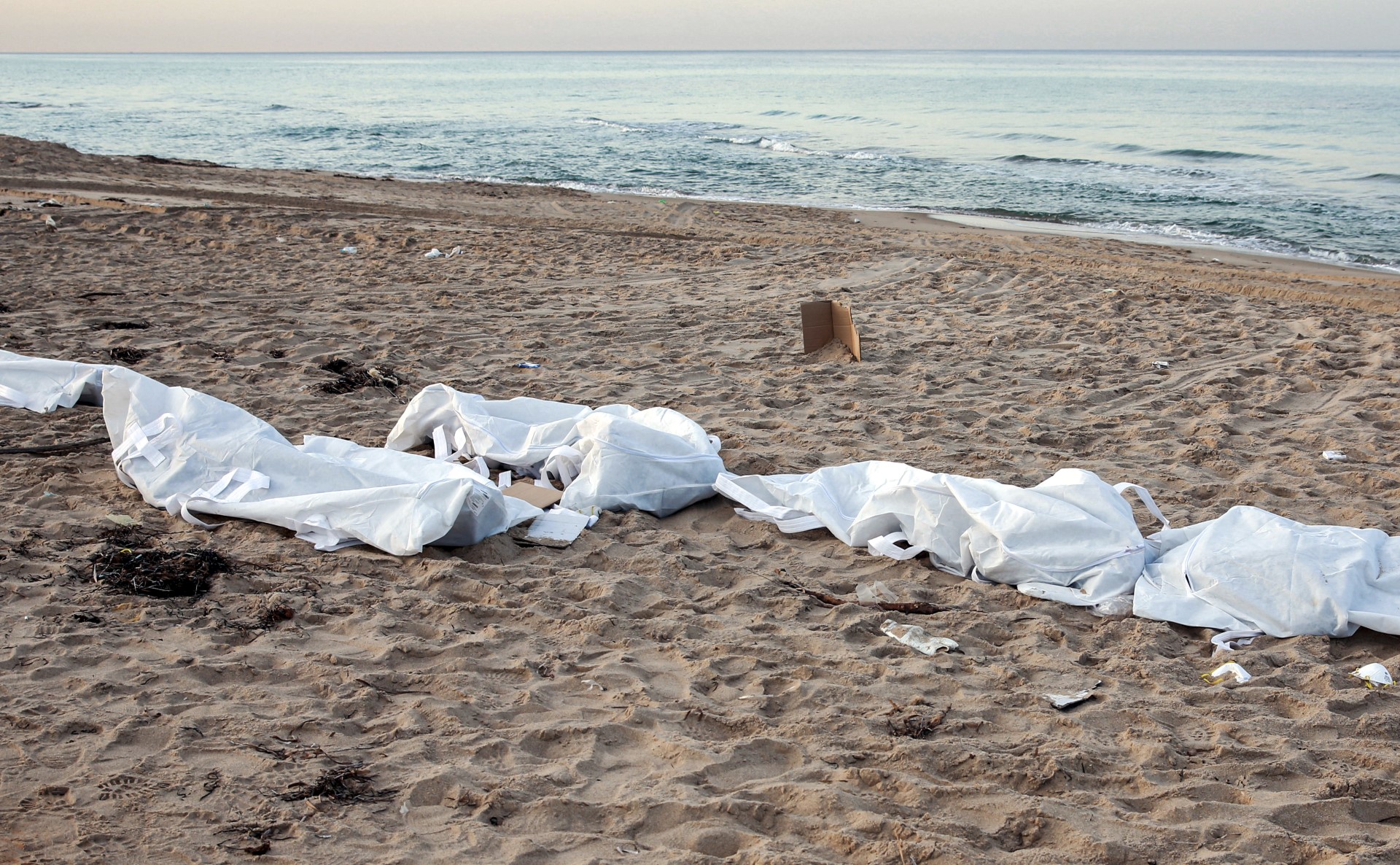 Cinq migrants morts et 16 portés disparus au large de la Libye