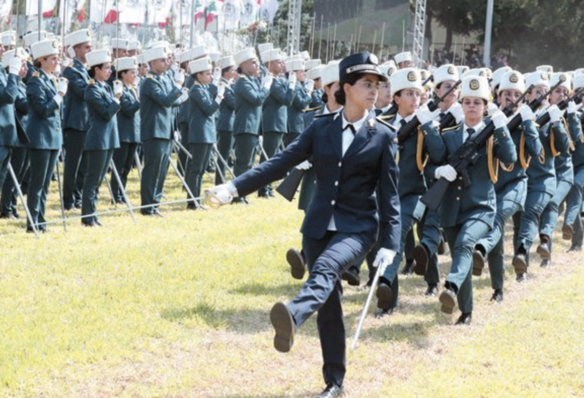 Girl Power: de jeunes Libanaises diplômées de l'académie militaire
