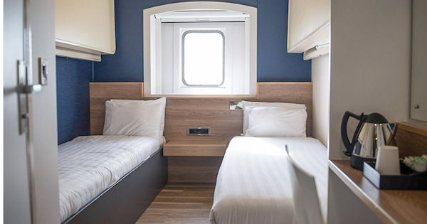 Cabine de première classe à bord d’un ferry P&O (image, poferries.com