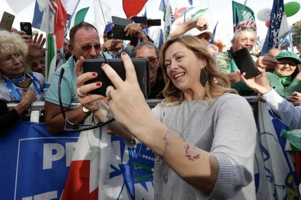 L'Italie enfin de retour à la démocratie
