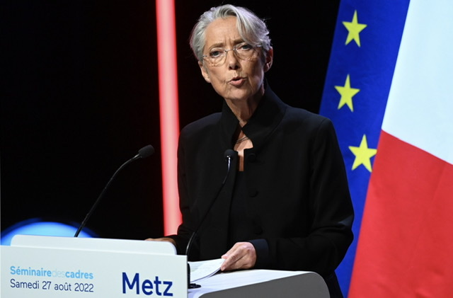 Les prix de l'énergie continueront à être encadrés, promet le gouvernement français