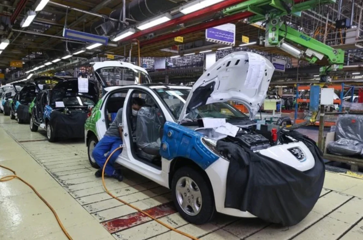 Iran: Le principal constructeur automobile veut réexporter en Russie