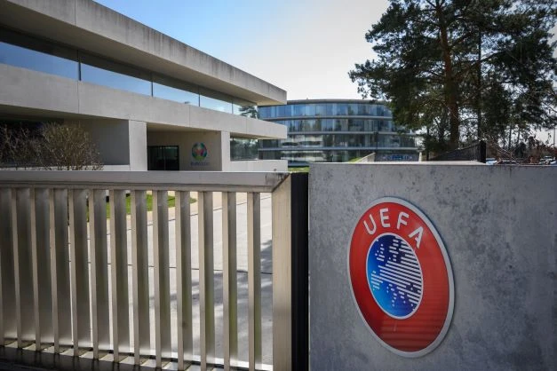 Foot: le « hors-jeu semi-automatique» utilisé en Supercoupe d'Europe et en C1