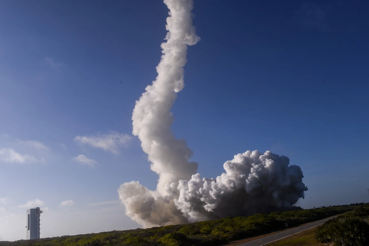 La Russie lance un satellite iranien sur fond d'accusations sur l'Ukraine