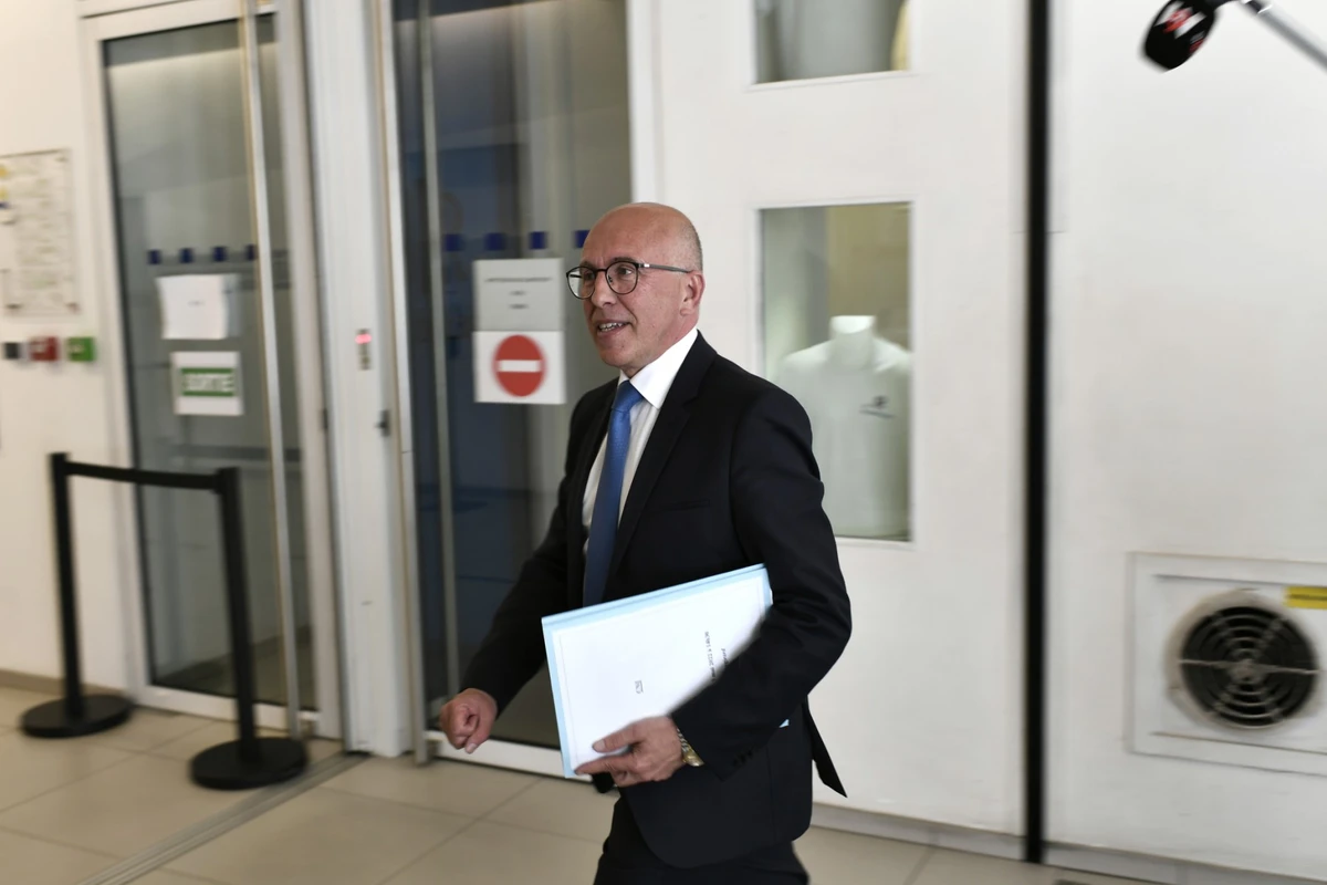 Présidence de LR: le patron des jeunes LR apporte son soutien à Ciotti