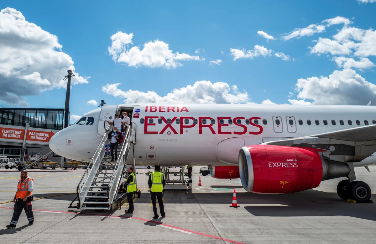 Espagne: huit annulations de vols Iberia Express au démarrage d'une grève