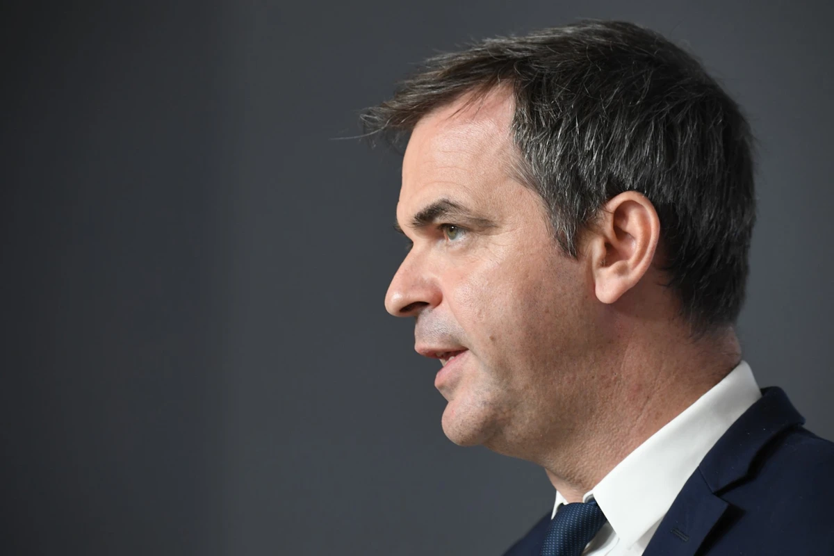 Allocation de rentrée scolaire: Véran et des élus de gauche dénoncent une proposition LR