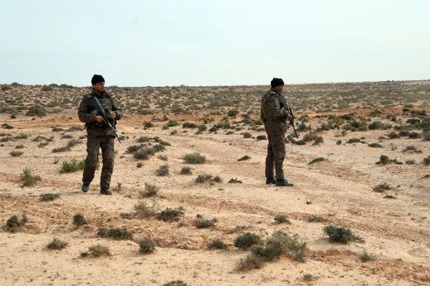 Tunisie: deux soldats blessés dans un accrochage avec des djihadistes présumés