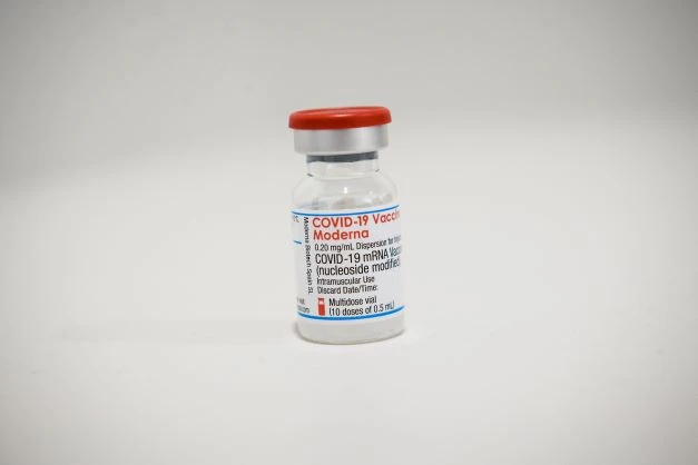 Covid: l'UE réserve 15 millions de doses du vaccin Moderna modifié