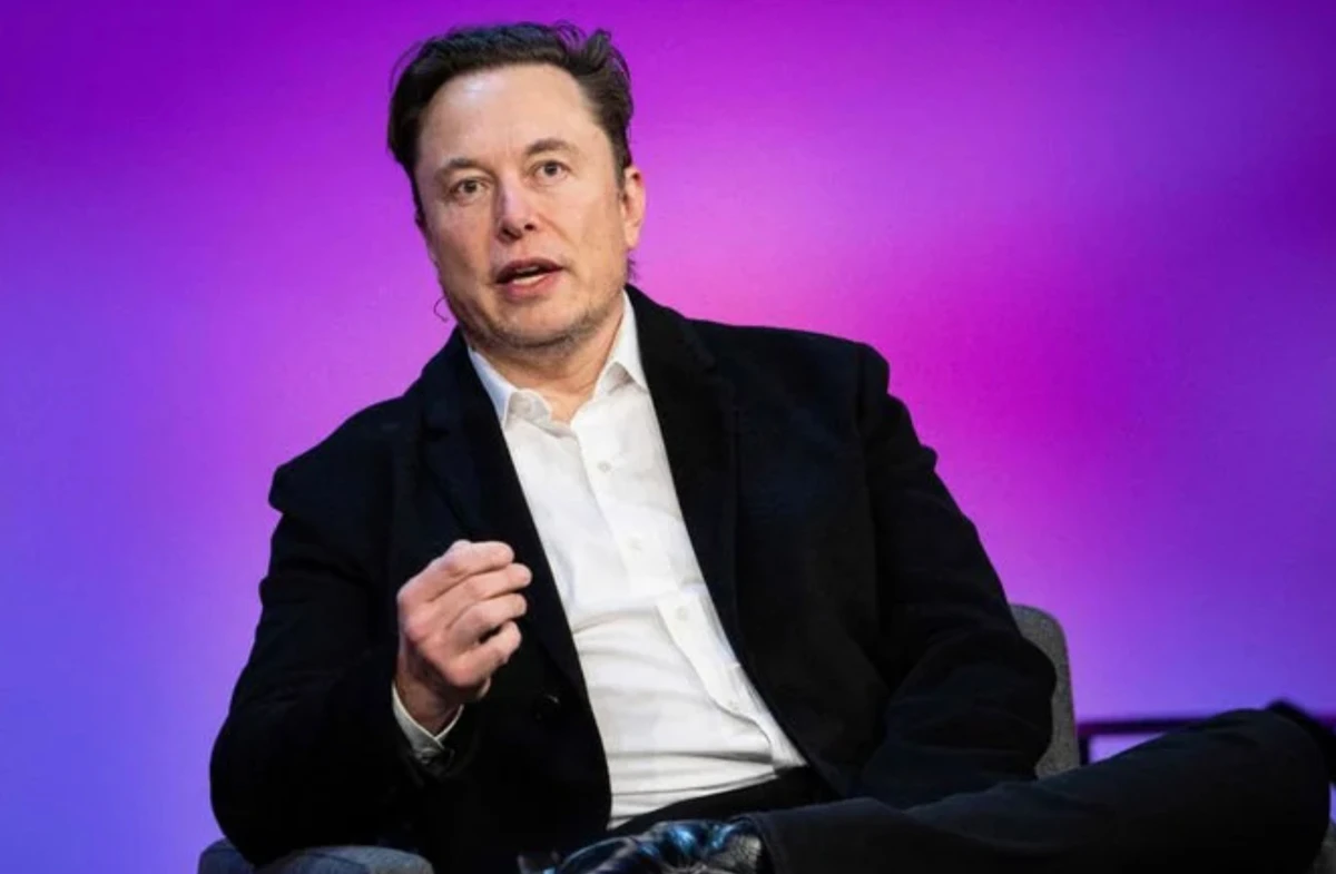 Rachat de Manchester United: «c'est une blague», corrige Elon Musk