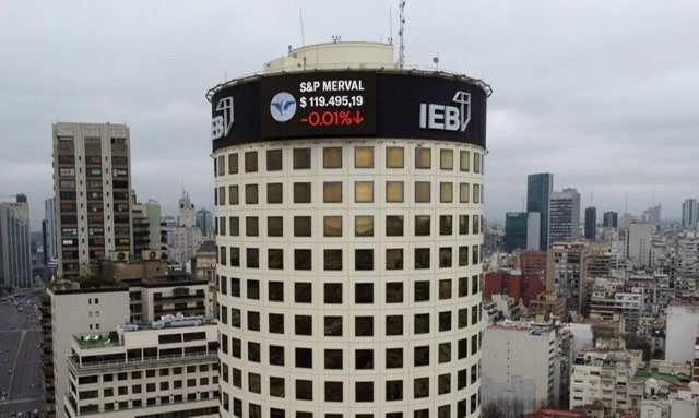 S&P et Fitch placent l'Ukraine à un cran du défaut de paiement