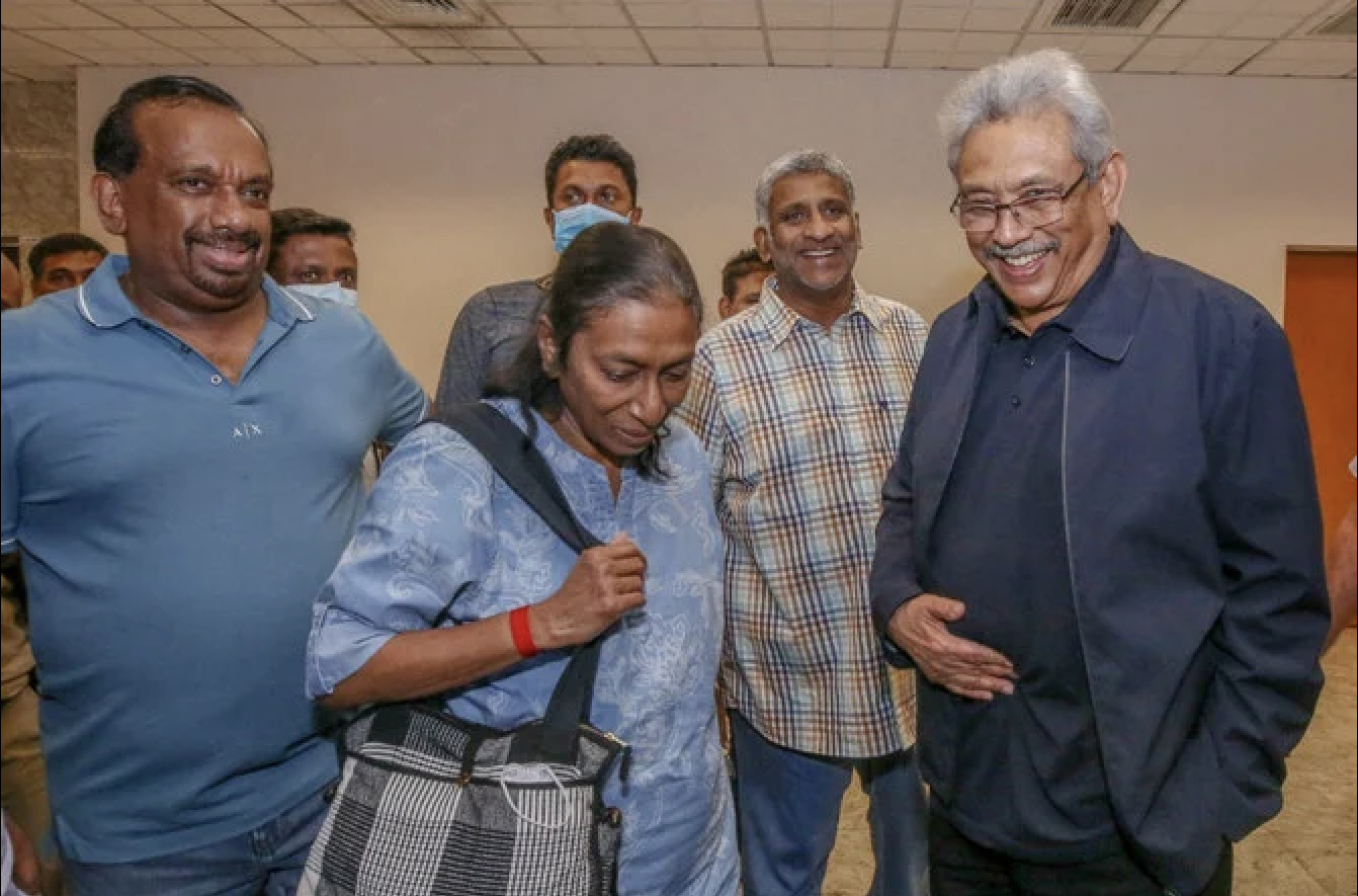 Sri Lanka: Appels à faire juger le président déchu après son retour