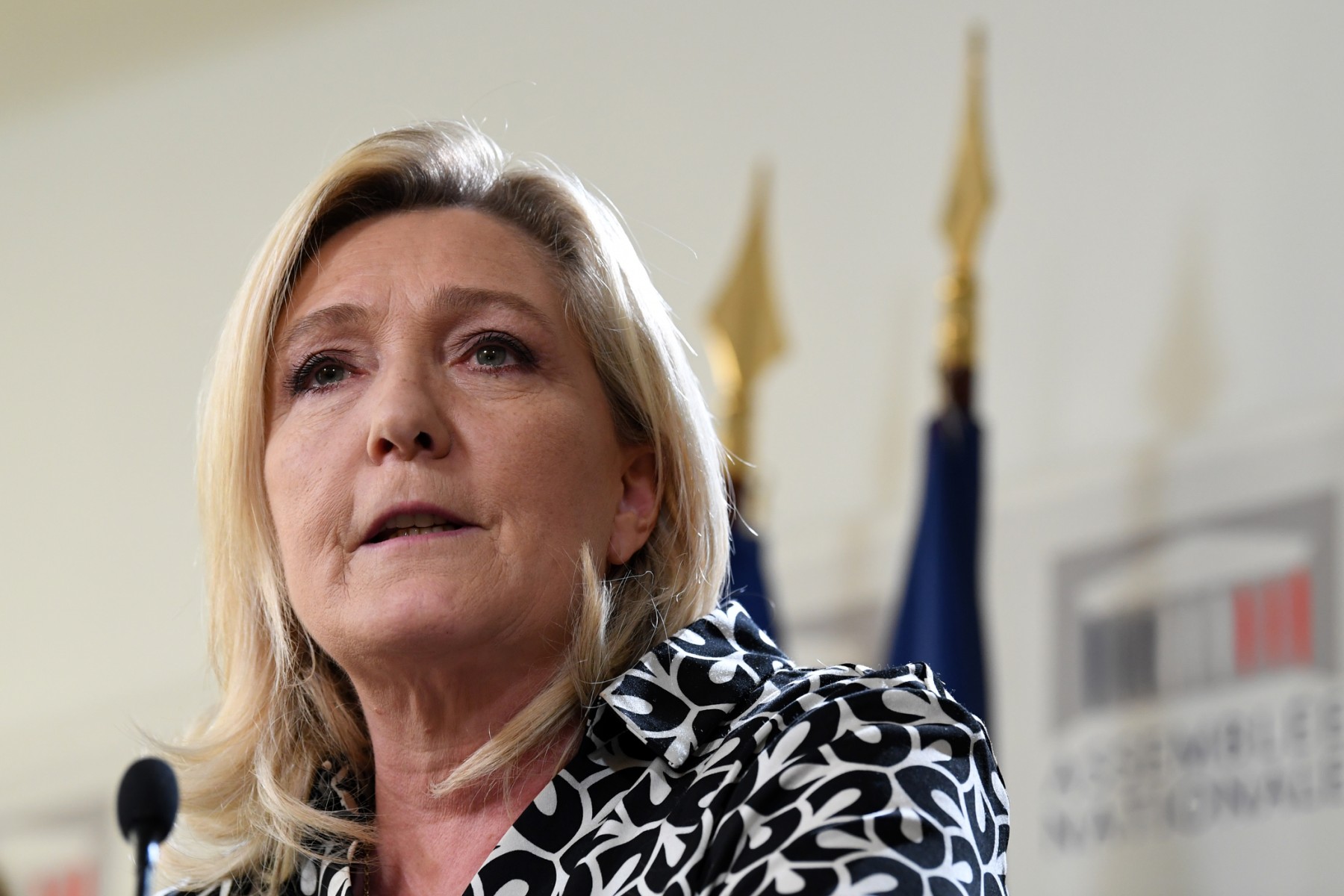Le Pen veut imposer «de gré ou de force» la crise de l'énergie au menu du Parlement