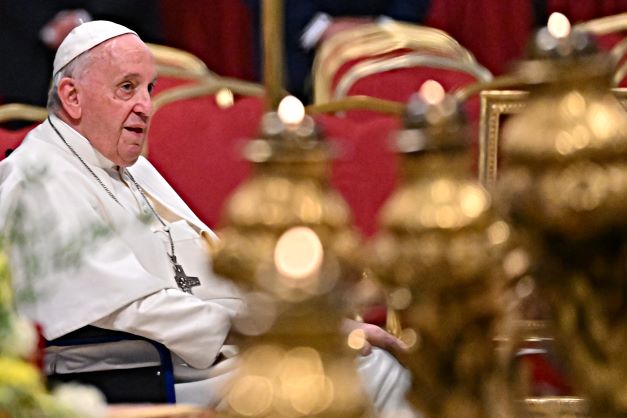 Le pape François prend le contrôle de l'Ordre de Malte