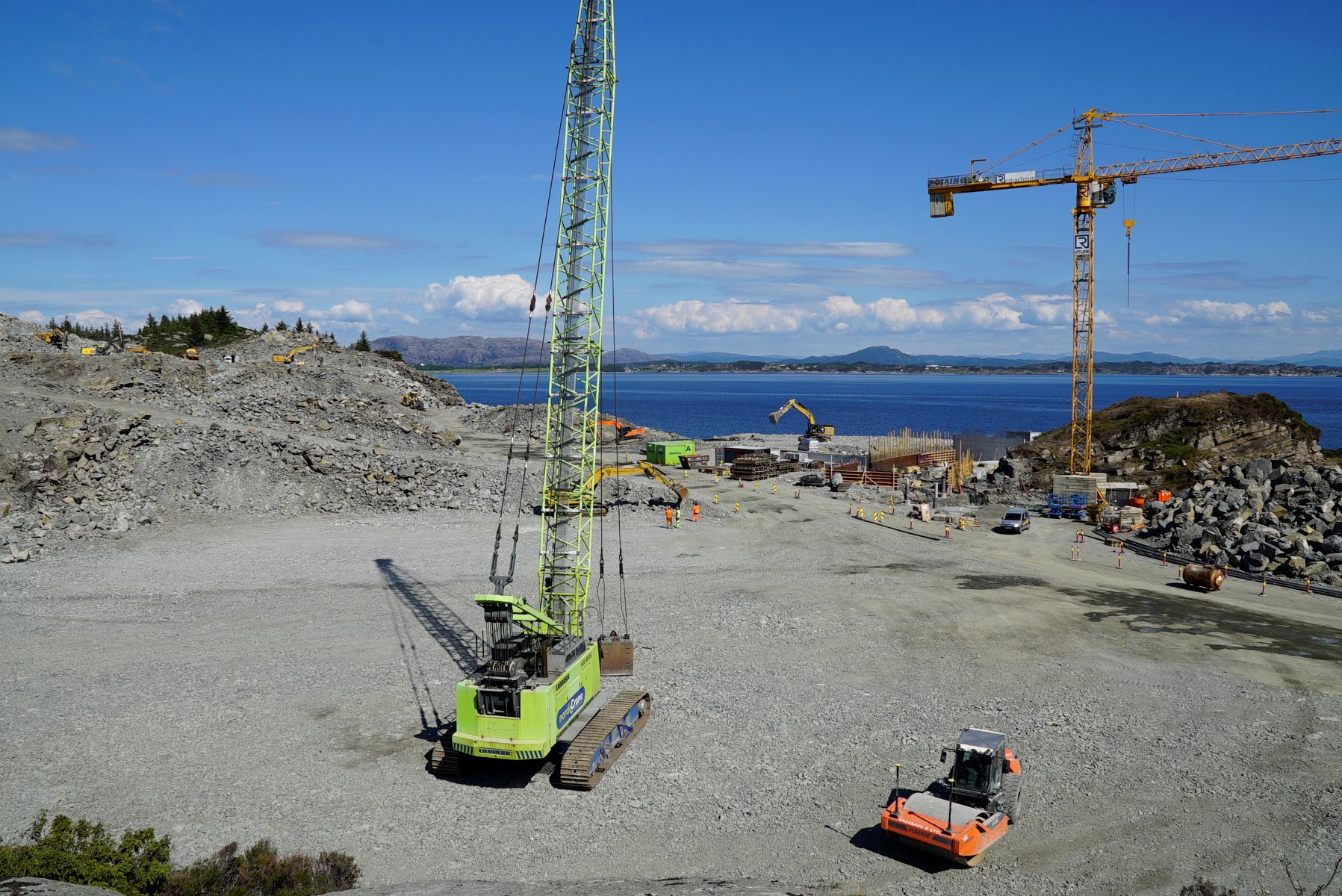 Sur les rives glacées de la mer du Nord, un "cimetière" en construction suscite l'espoir des experts du climat : bientôt, le site abritera une - petite - partie du CO2 émis par l'industrie européenne, l'empêchant ainsi de finir dans l'atmosphère. (Photo d'Alexiane LEROUGE / AFP)