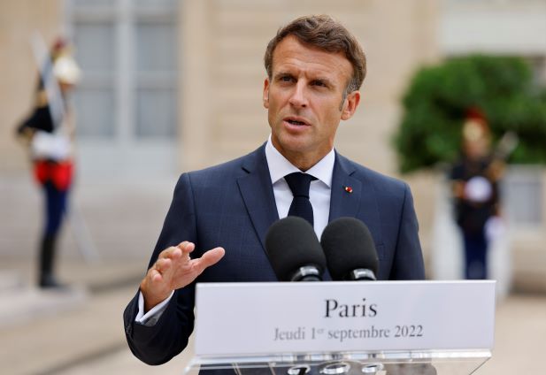Macron veut une diplomatie plus « réactive» face aux crises