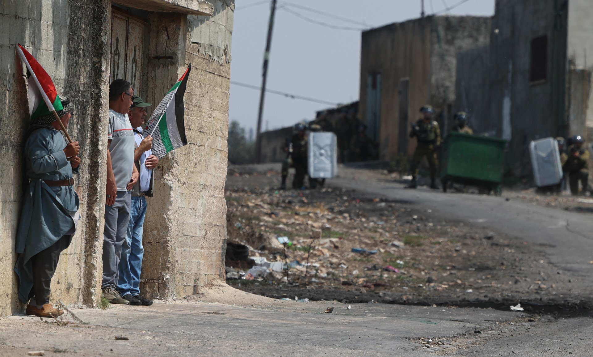 Cisjordanie: un Palestinien tué après avoir poignardé un soldat israélien