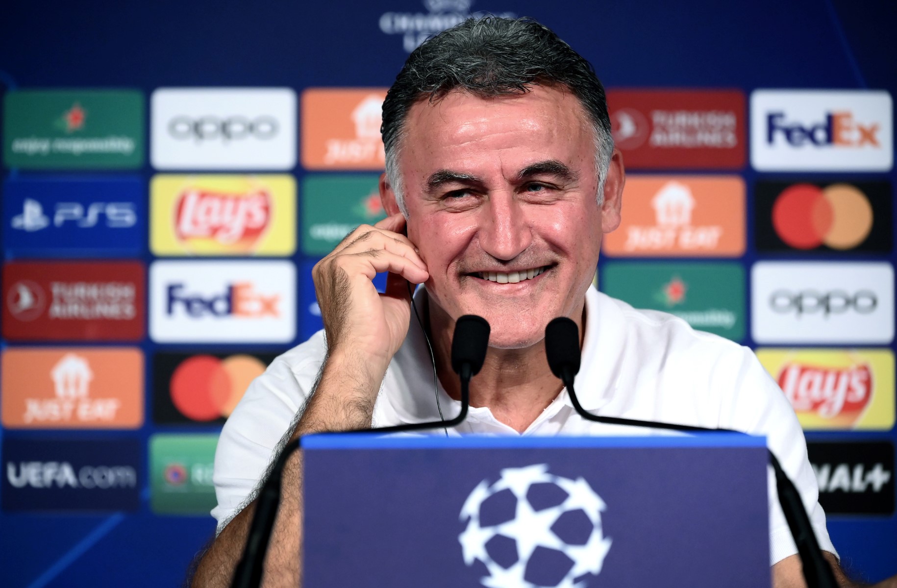 Avion, train ou char à voile? Le PSG sous le feu des critiques après les propos de son entraîneur