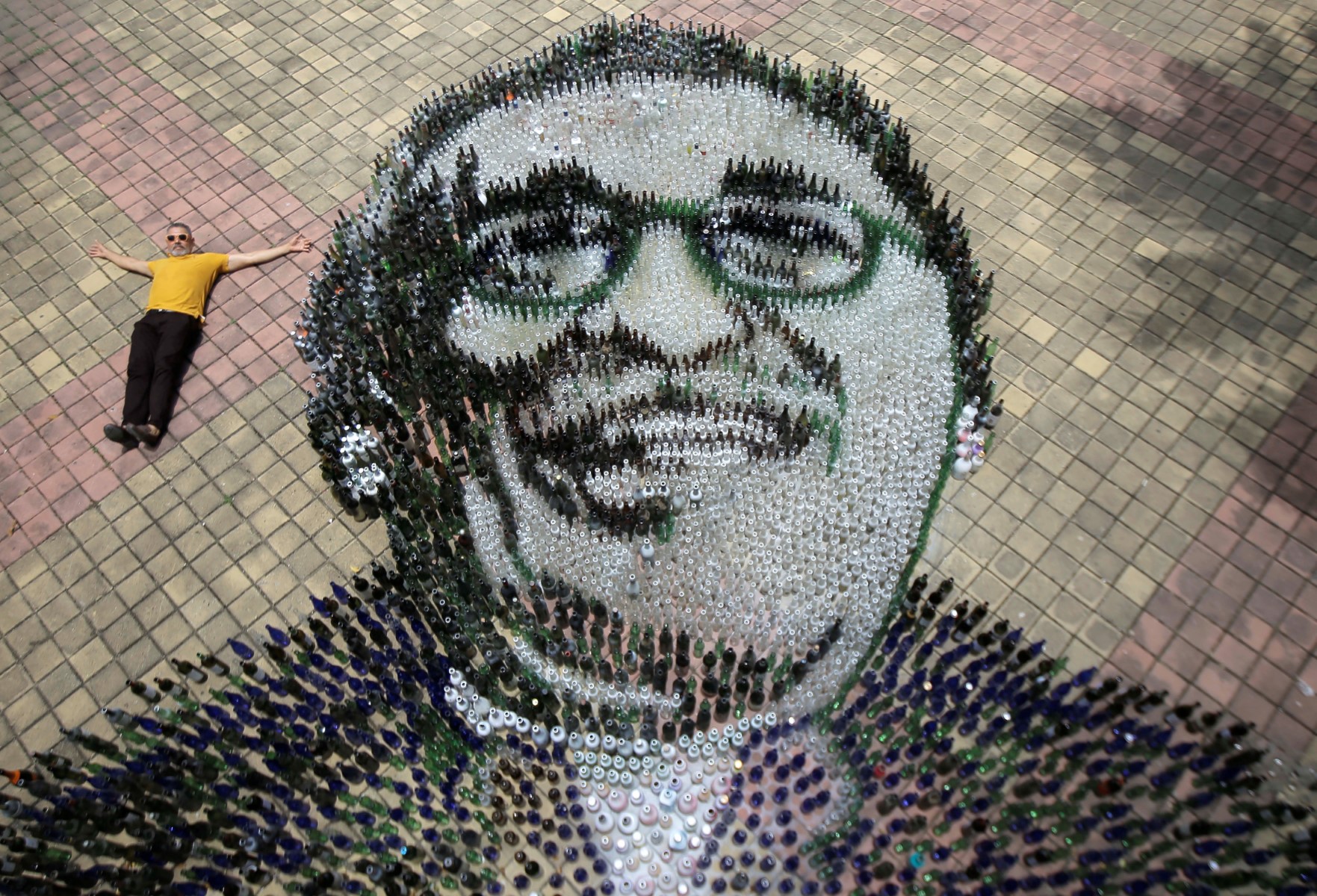 Colombie: œuvre en hommage à Garcia Marquez et à message environnemental