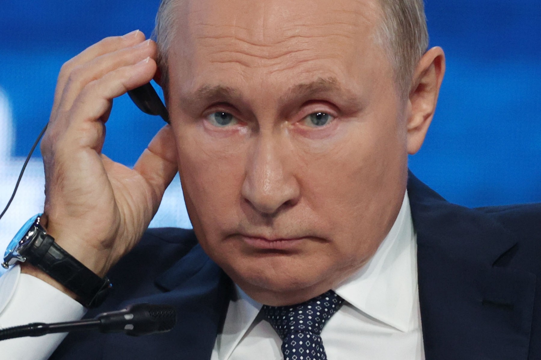 La Russie ne livrera plus ni pétrole ni gaz si les prix sont plafonnés, prévient Poutine