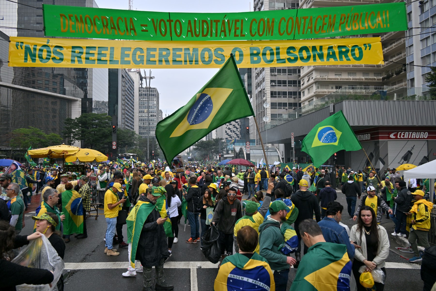 Malgré les critiques, Bolsonaro a mobilisé massivement ses soutiens